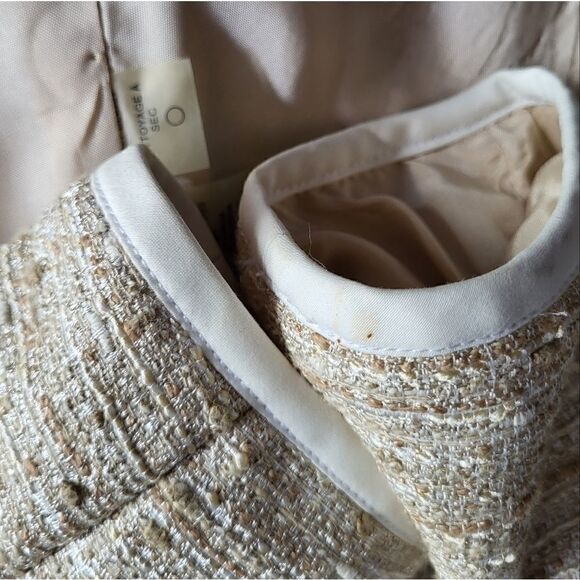 Magaschoni Beige Tweed Full or Crop Blazer, White Trim Size Small - Picture 12 of 15
